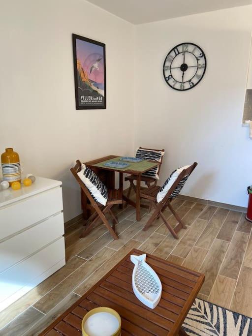 Apartment Joli Vue , Au Bout De La Rue ! *