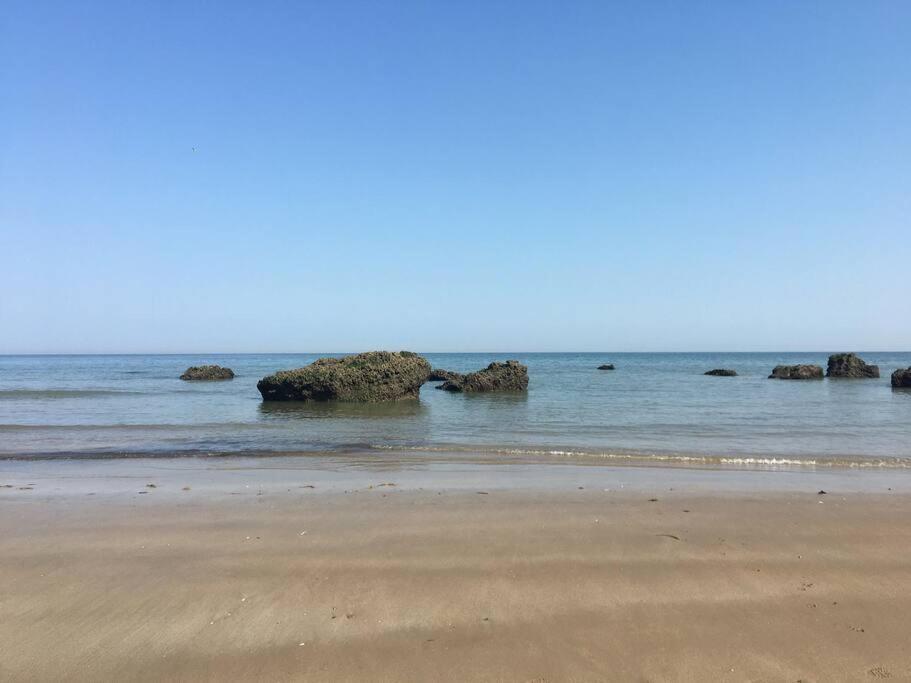 Joli Vue , Au Bout De La Rue ! Villers-sur-Mer